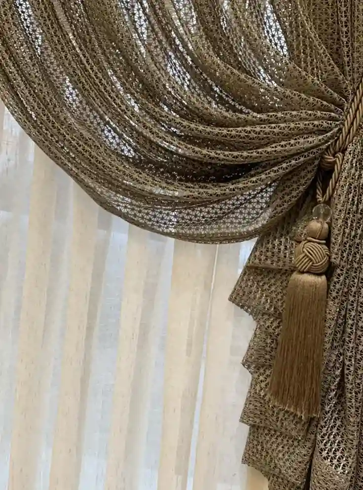 Pingente dourado acabamento para cortina — Artmari Decor SC